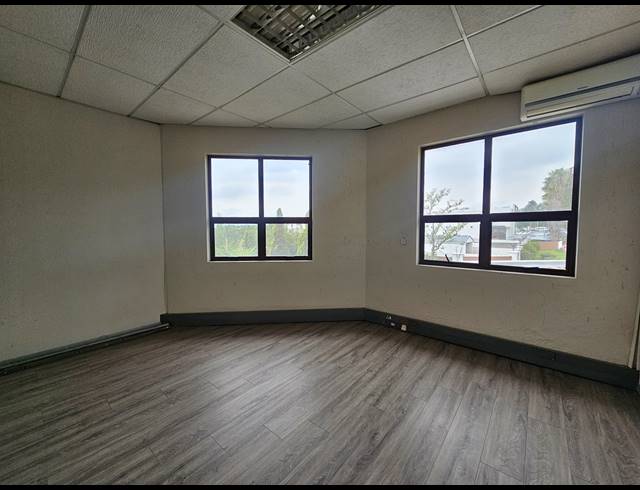 774M² OFFICE TO LET IN BRYANSTON